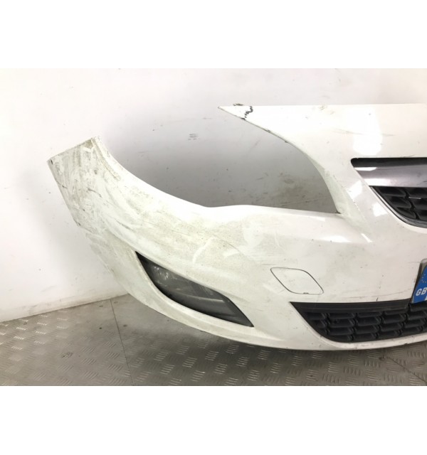 Бампер передний бу для Opel Astra J 1.7 CDTi,  2012 г. бу контрактные купить в Спб