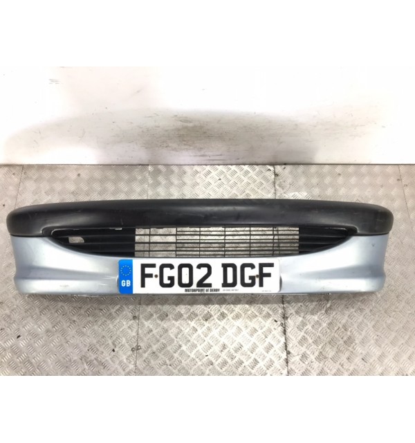 Бампер передний бу для Peugeot 206  1.4,  2002 г.