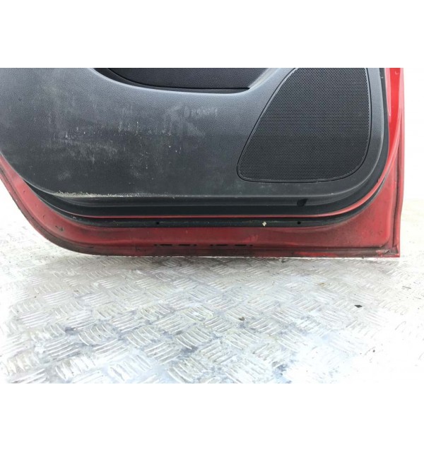Дверь задняя правая бу для Opel Meriva B 1.3 CDTi,  2013 г. бу контрактные купить в Спб