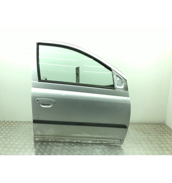 Дверь передняя правая бу для Toyota Yaris P1 1.4 D-4D,  2002 г. бу контрактные купить в Спб