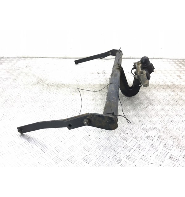 Прицепное устройство (фаркоп) бу для Renault Scenic  1.5 DCi,  2006 г. бу контрактные купить в Спб
