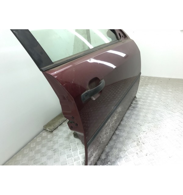 Дверь передняя правая бу для Ford Mondeo 3 1.8 i,  2003 г. бу контрактные купить в Спб