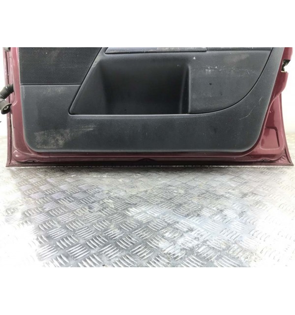Дверь передняя правая бу для Ford Mondeo 3 1.8 i,  2003 г. бу контрактные купить в Спб