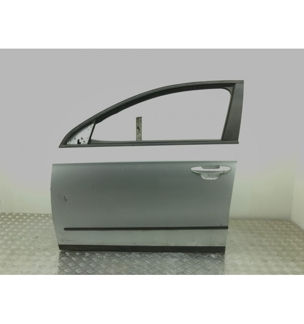 Дверь передняя левая бу для Volkswagen Passat B6 1.9 TDi,  2006 г.
