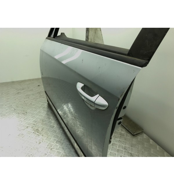 Дверь передняя левая бу для Volkswagen Passat B6 1.9 TDi,  2006 г.