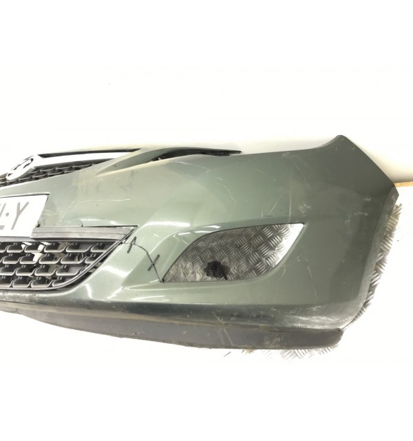 Бампер передний бу для Opel Astra J 1.7 CDTi,  2010 г.