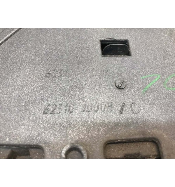 Решетка радиатора бу для Nissan Qashqai  2.0 DCi,  2007 г.