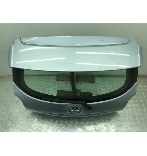 Крышка багажника бу для Toyota Auris  1.6 i,  2009 г. бу контрактные купить в Спб