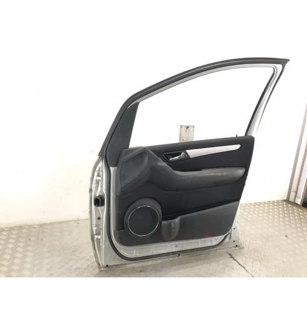 Дверь передняя правая бу для Mercedes B W245 2.0 CDi,  2007 г. бу контрактные купить в Спб