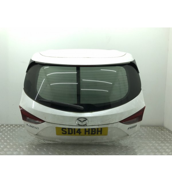 Крышка багажника бу для Mazda 3   2.2 TD,  2014 г. бу контрактные купить в Спб