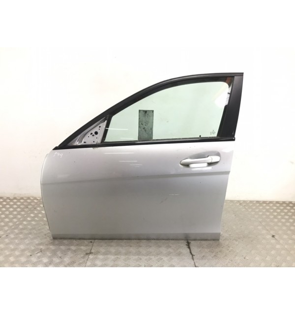 Дверь передняя левая бу для Mercedes C W204 2.2 CDi,  2008 г. бу контрактные купить в Спб