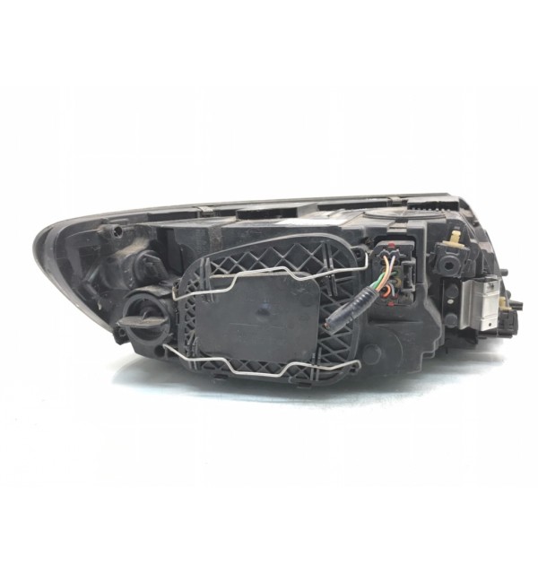 Фара левая бу для Volvo V50  2.0 TD,  2008 г. бу контрактные купить в Спб