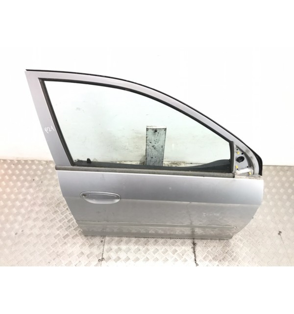Дверь передняя правая бу для Kia Picanto  1.1 i,  2004 г.
