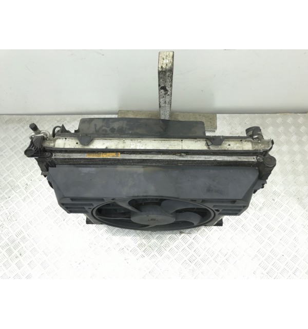 Кассета радиаторов бу для Land Rover Range Rover  3.0 TD,  2004 г. бу контрактные купить в Спб
