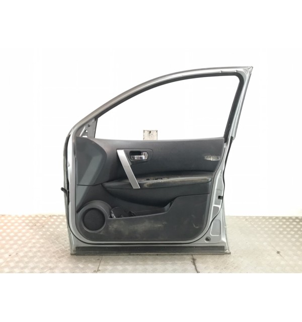 Дверь передняя правая бу для Nissan Qashqai  2.0 DCi,  2007 г.