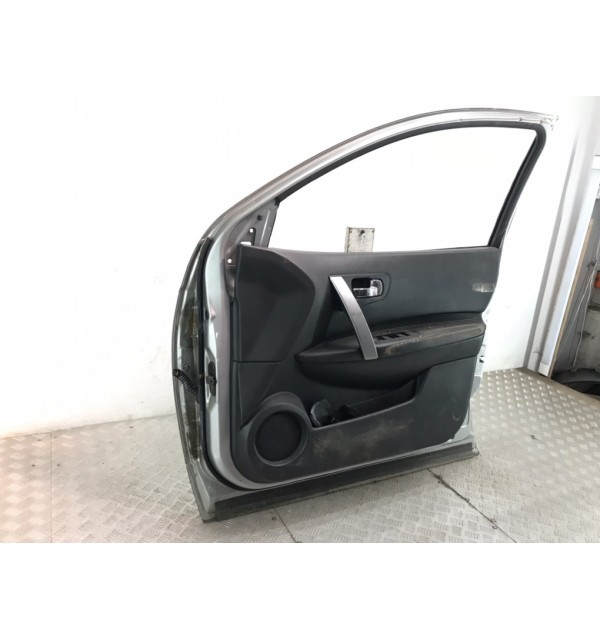 Дверь передняя правая бу для Nissan Qashqai  2.0 DCi,  2007 г.