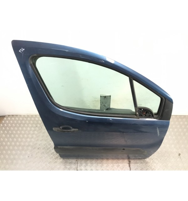 Дверь передняя правая бу для Citroen Berlingo  1.6 HDi,  2009 г. бу контрактные купить в Спб