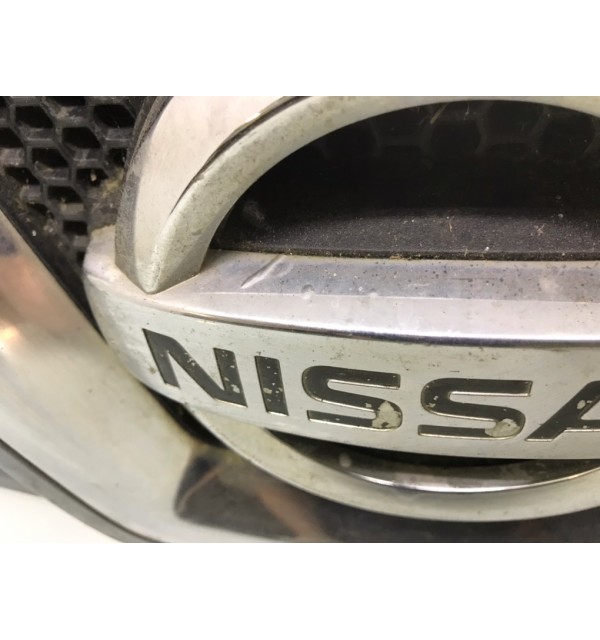 Решетка радиатора бу для Nissan Qashqai  1.5 DCi,  2009 г.