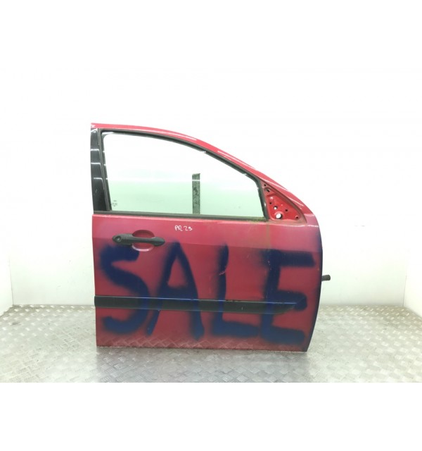 Дверь передняя правая бу для Ford Focus 1 1.8 i,  1998 г. бу контрактные купить в Спб