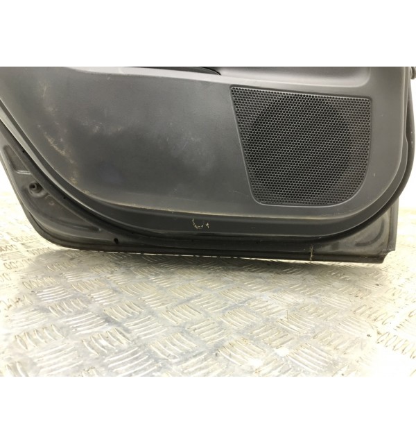 Дверь задняя левая бу для Toyota Auris  1.4 D-4D,  2012 г. бу контрактные купить в Спб