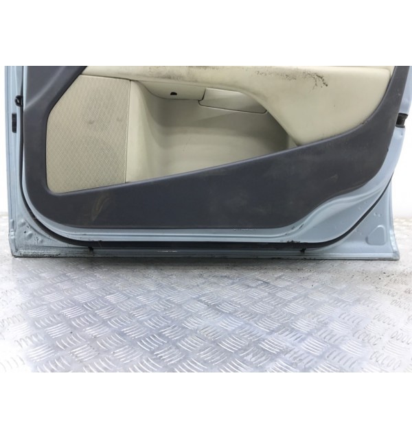 Дверь передняя правая бу для Volvo V70 3 2.4 TD,  2007 г. бу контрактные купить в Спб