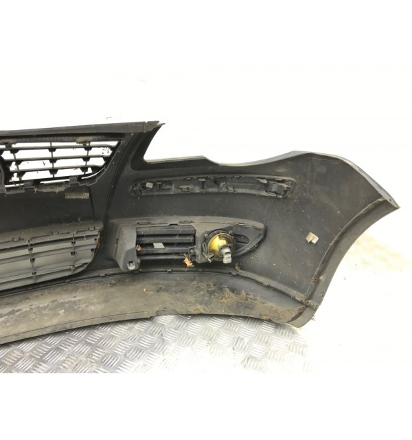 Бампер передний бу для Volkswagen Polo  1.2 i,  2008 г.