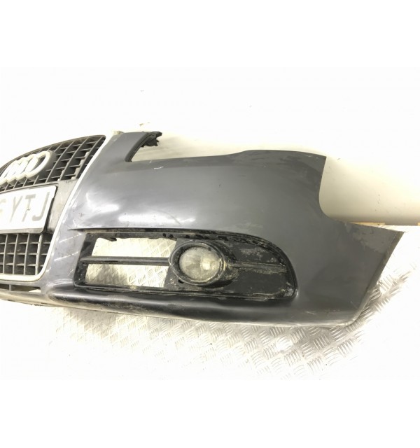 Бампер передний бу для Audi A4 B7 2.0,  2006 г.