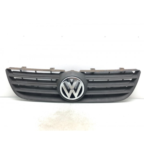 Решетка радиатора бу для Volkswagen Polo  1.2,  2006 г. бу контрактные купить в Спб