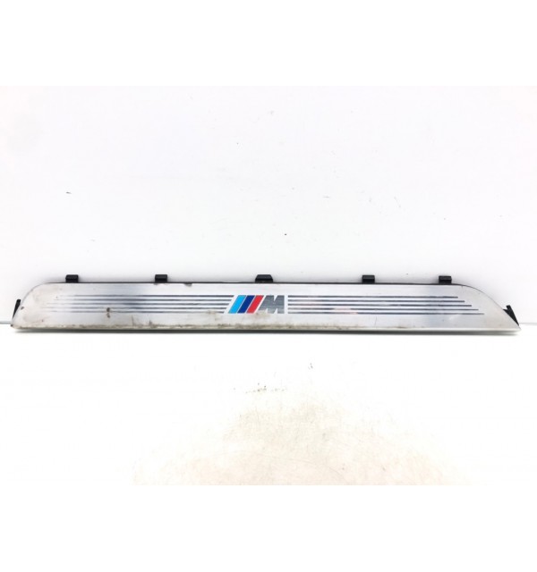 Накладка на порог бу для BMW 1 E87/E81/E82/E88 2.0 TD,  2009 г. бу контрактные купить в Спб