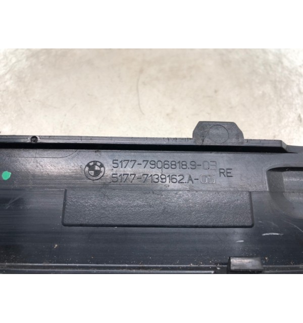 Накладка на порог бу для BMW 1 E87/E81/E82/E88 2.0 TD,  2009 г. бу контрактные купить в Спб
