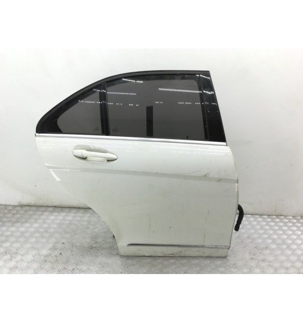 Дверь задняя правая бу для Mercedes C W204 3.0 CDi,  2008 г.