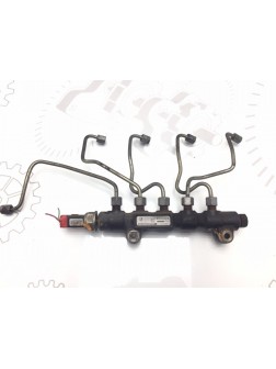 Топливная рампа бу для Citroen C3  1.4 HDi,  2004 г.