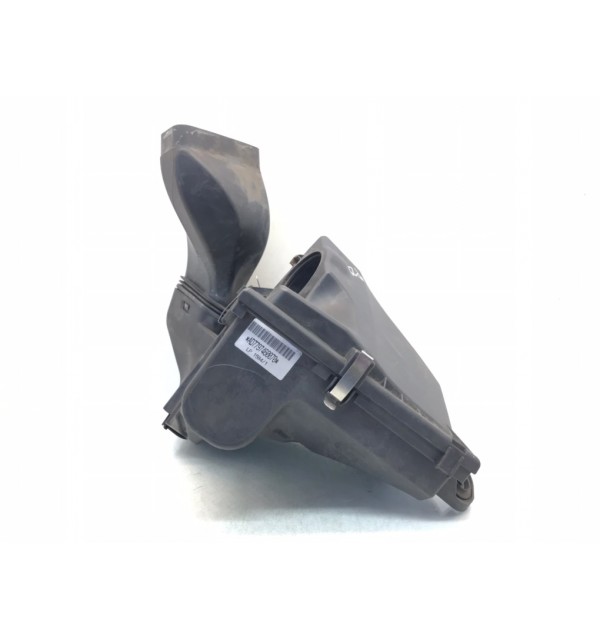 Корпус воздушного фильтра бу для BMW 1 E87/E81/E82/E88 2.0 TD,  2009 г. бу контрактные купить в Спб