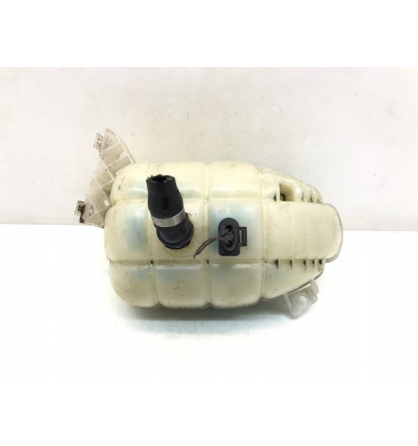 Бачок расширительный бу для BMW 1 F20/F21 2.0 TD,  2011 г. бу контрактные купить в Спб