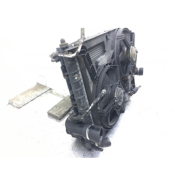 Кассета радиаторов бу для Land Rover Freelander  2.0,  2005 г. бу контрактные купить в Спб