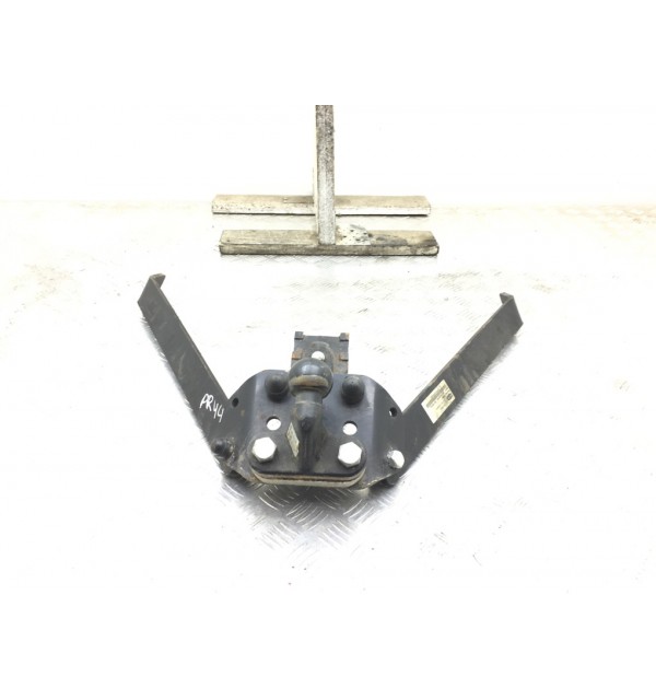 Прицепное устройство (фаркоп) бу для Land Rover Range Rover Sport  2.7 TD,  2006 г. бу контрактные купить в Спб