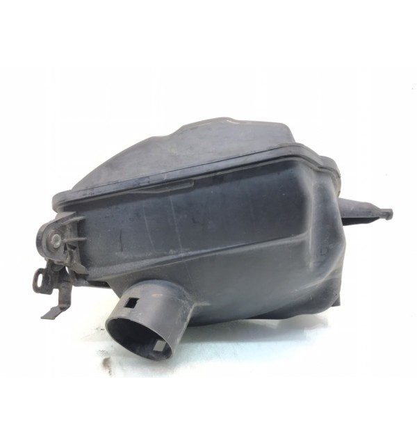 Корпус воздушного фильтра бу для Nissan Qashqai  2.0 DCi,  2007 г. бу контрактные купить в Спб