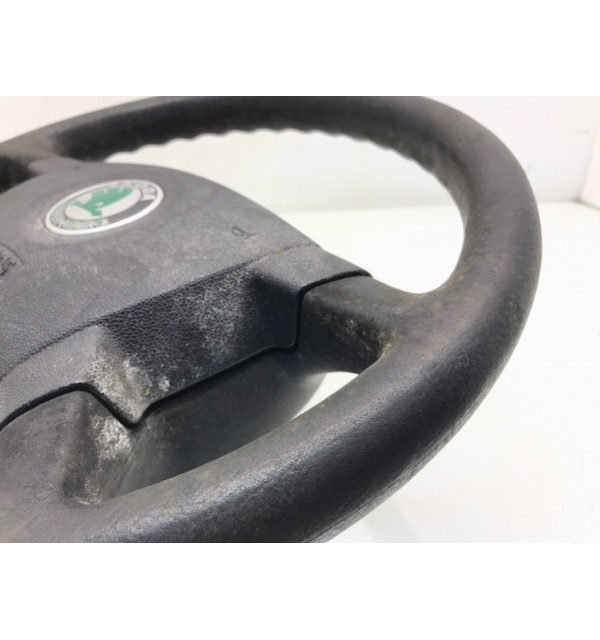 Руль бу для Skoda Fabia  1.2 i,  2003 г. бу контрактные купить в Спб