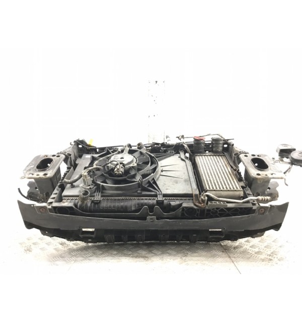 Панель передняя (телевизор) бу для Ford Fiesta  1.6 TDCi,  2010 г. бу контрактные купить в Спб