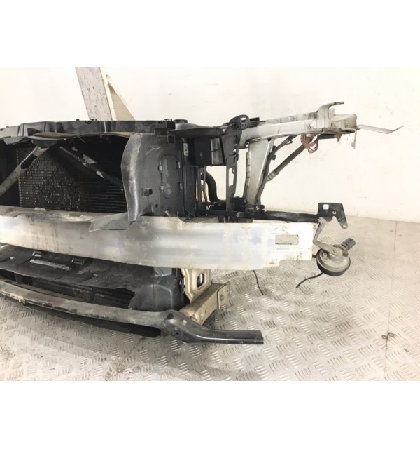 Панель передняя (телевизор) бу для BMW 1 F20/F21 2.0 TD,  2011 г.