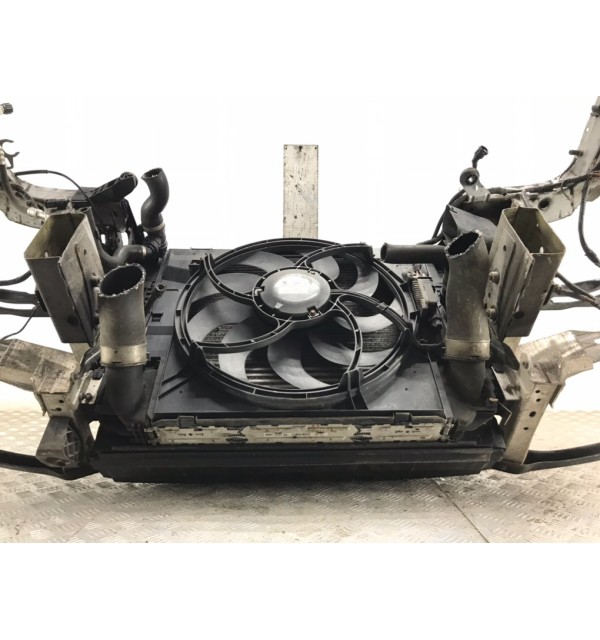 Панель передняя (телевизор) бу для BMW 1 F20/F21 2.0 TD,  2011 г.