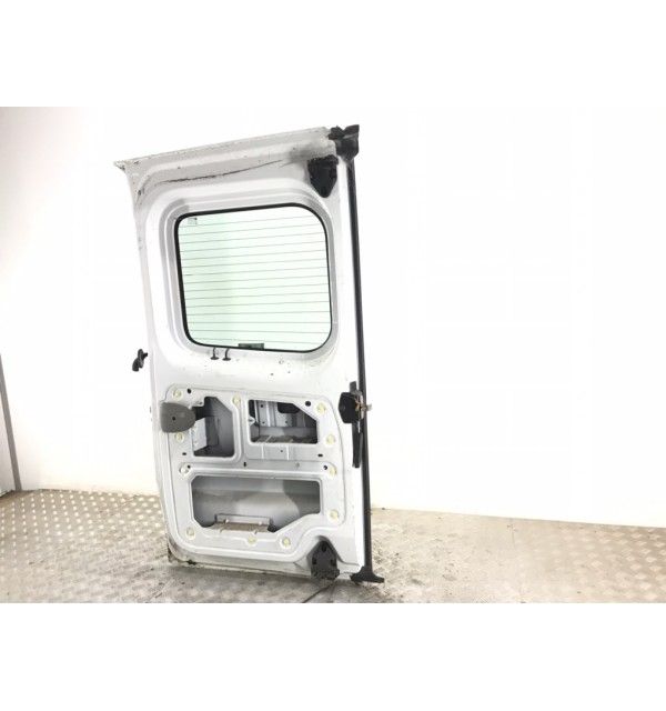 Дверь задняя распашная правая бу для Opel Vivaro  2.0 i,  2005 г. бу контрактные купить в Спб