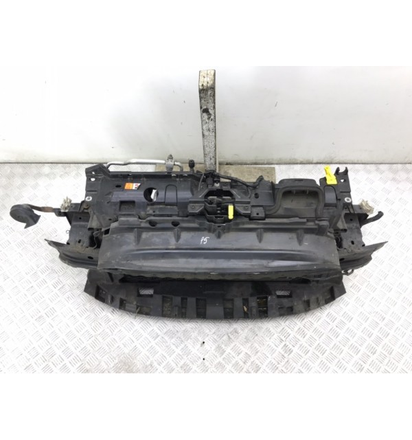 Панель передняя (телевизор) бу для Ford Fiesta  1.6 TDCi,  2010 г. бу контрактные купить в Спб