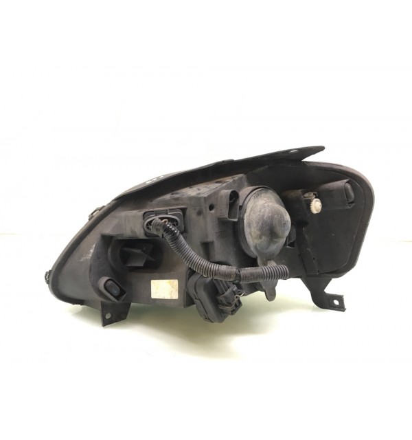 Фара правая бу для Volkswagen Fox  1.2 i,  2006 г.