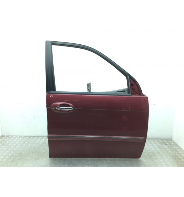 Дверь передняя правая бу для Kia Carnival  2.9 CRDi,  2005 г. бу контрактные купить в Спб