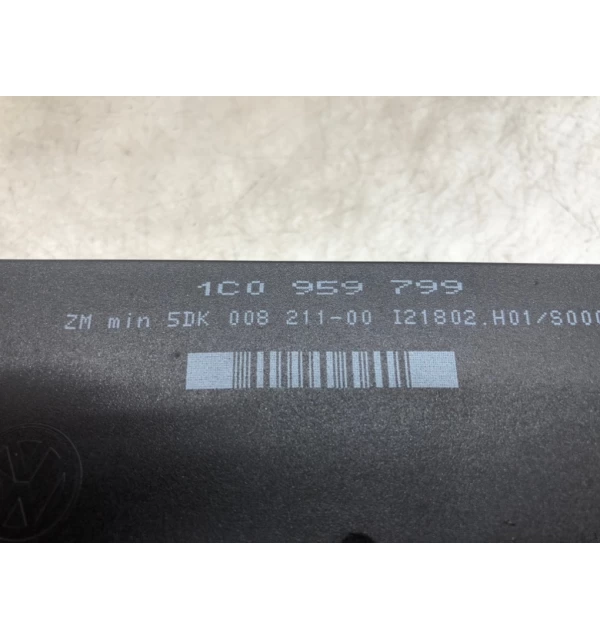 Блок комфорта бу для Volkswagen Bora  1.9,  2002 г. бу контрактные купить в Спб