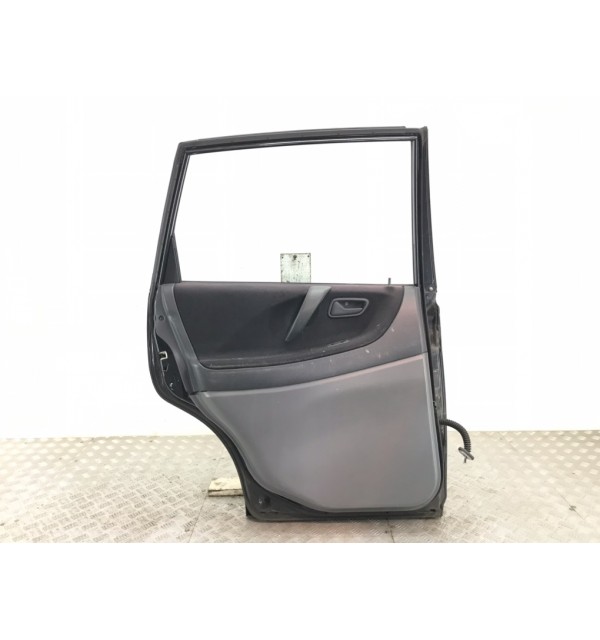 Дверь задняя левая бу для Suzuki Liana  1.6 i,  2003 г. бу контрактные купить в Спб