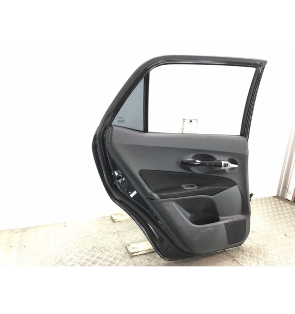 Дверь задняя левая бу для Toyota Auris  2.2 D-CAT,  2007 г. бу контрактные купить в Спб
