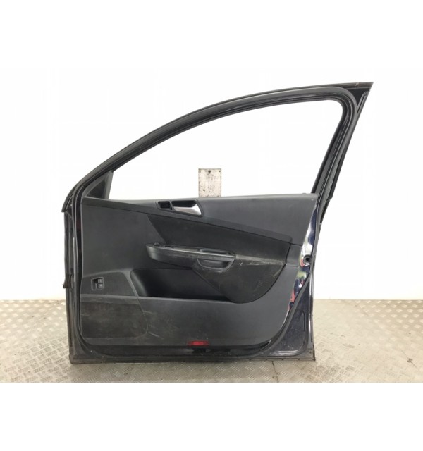 Дверь передняя правая бу для Volkswagen Passat B6 2.0,  2009 г. бу контрактные купить в Спб