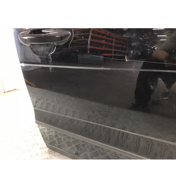 Дверь передняя правая бу для Volkswagen Passat B6 2.0,  2009 г. бу контрактные купить в Спб
